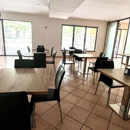 Hotel Sagostino House 2*