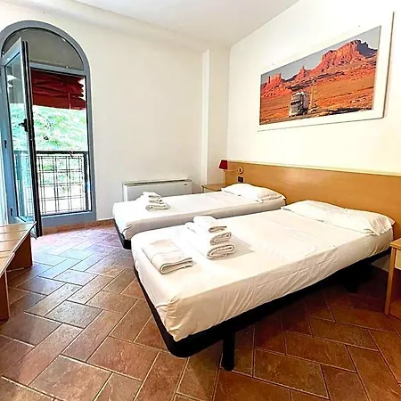 Sagostino House 2*