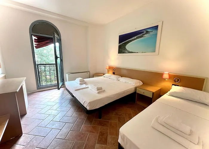 Sagostino House מלון 2*