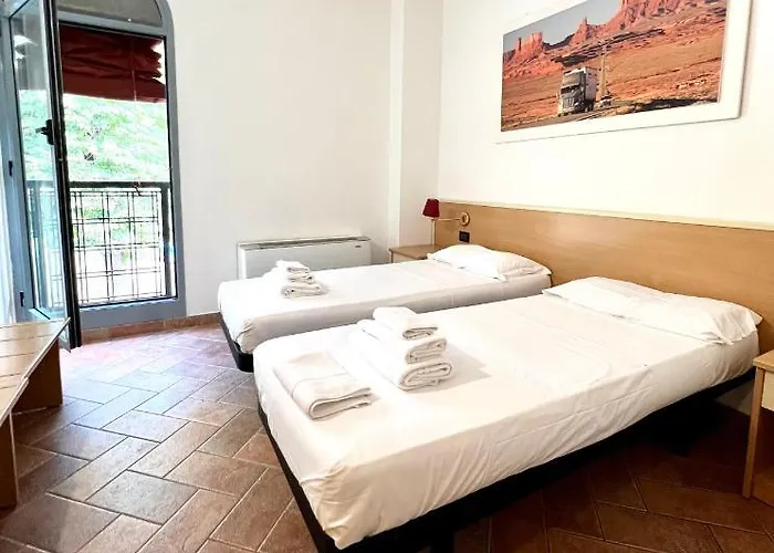 Sagostino House מלון 2*